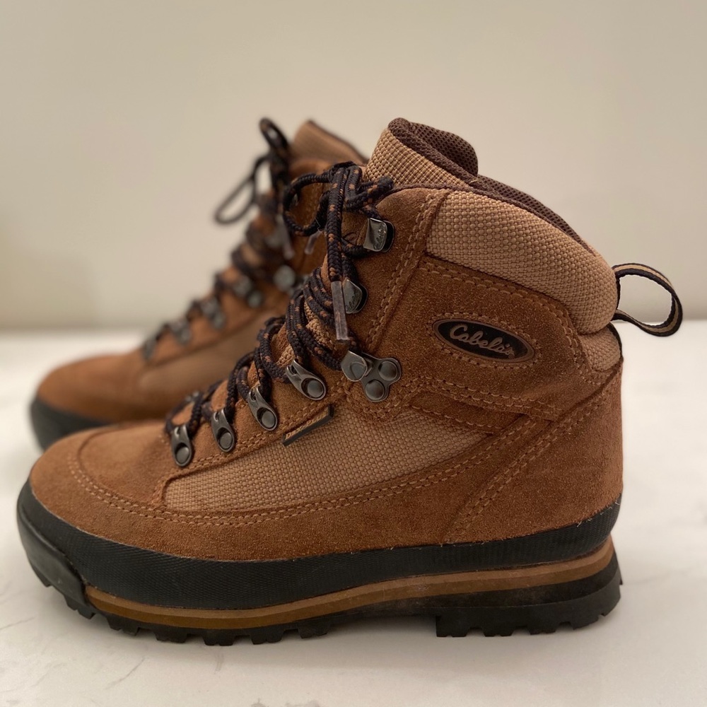 Cabela’s Dry Plus Women’s Hiking Ankle Boots